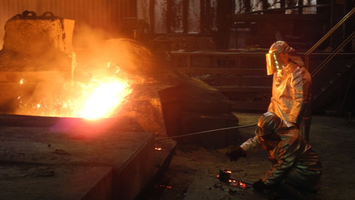 Oceláři v Ostravě pece nevypínají